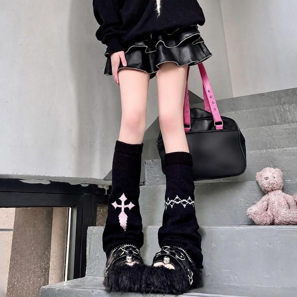 Alt Style Asymmetric Knit Leg  - Boot Sock Slouchy recension och pris